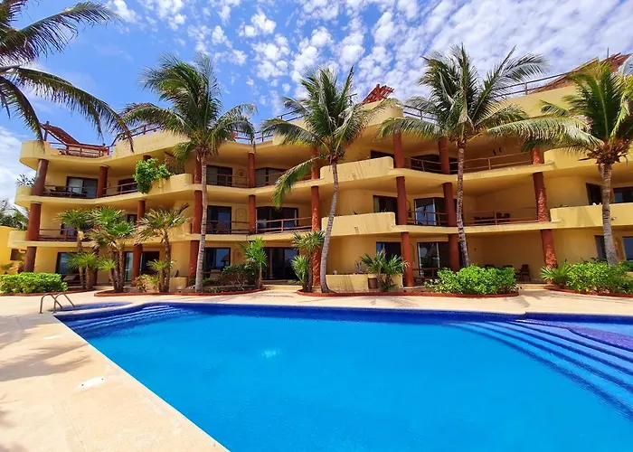 Stylish Oceanfront Condo With Pool